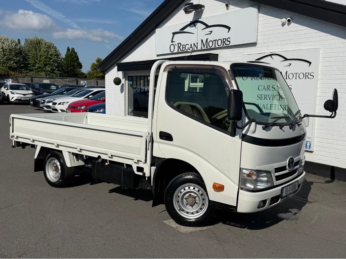 Toyota Dyna 2015
