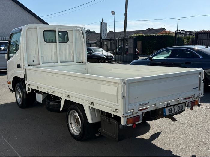 Toyota Dyna 2015