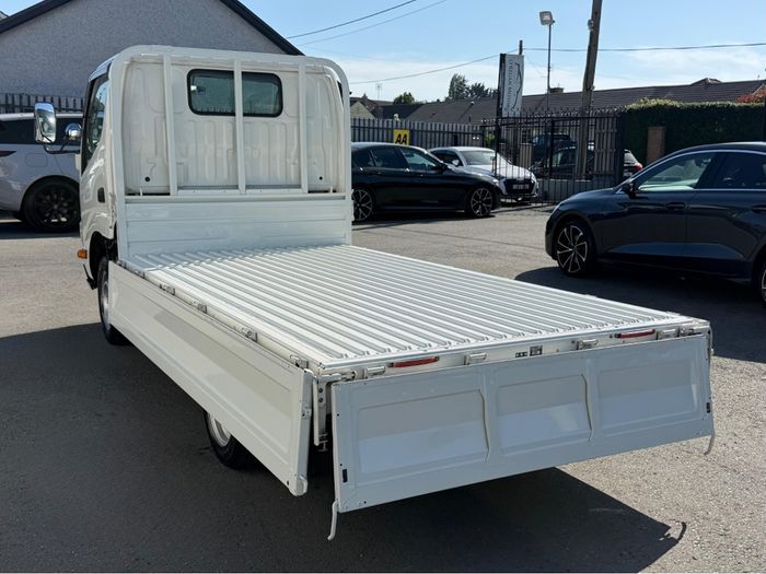 Toyota Dyna 2015
