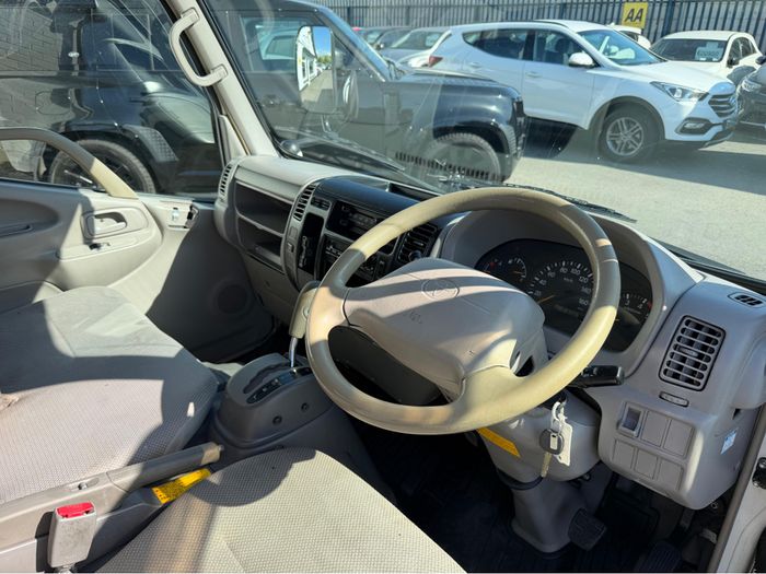 Toyota Dyna 2015