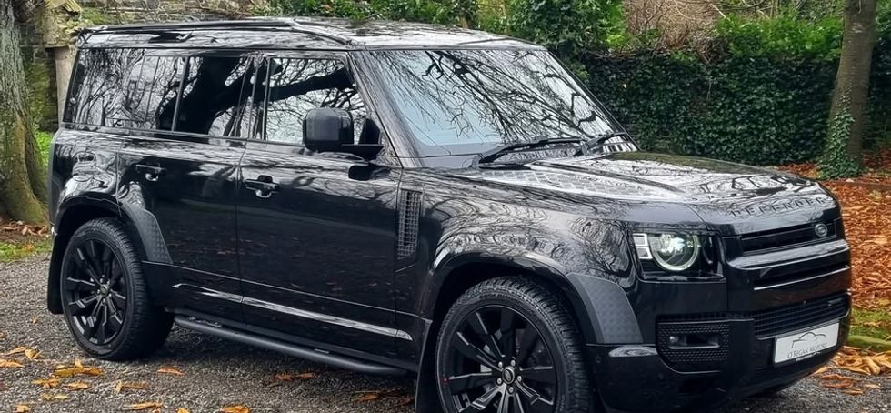 Land Rover Defender 2022