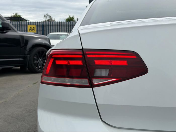 Volkswagen Passat 2022