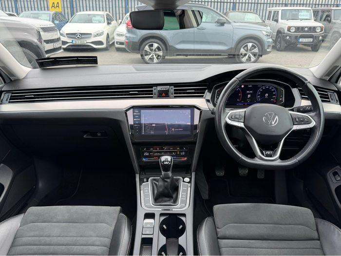 Volkswagen Passat 2022
