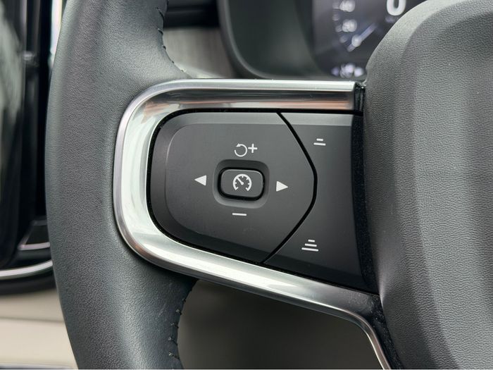 Volvo XC40 2021