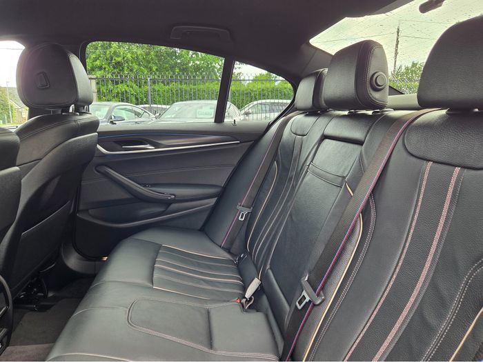 BMW 5 Series 2021