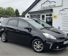 Toyota PRIUS+ 2015