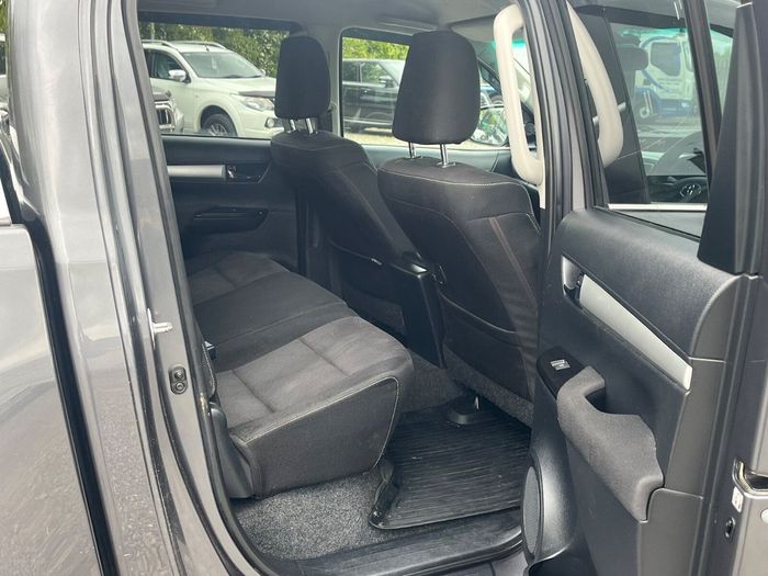 Toyota HiLux 2019