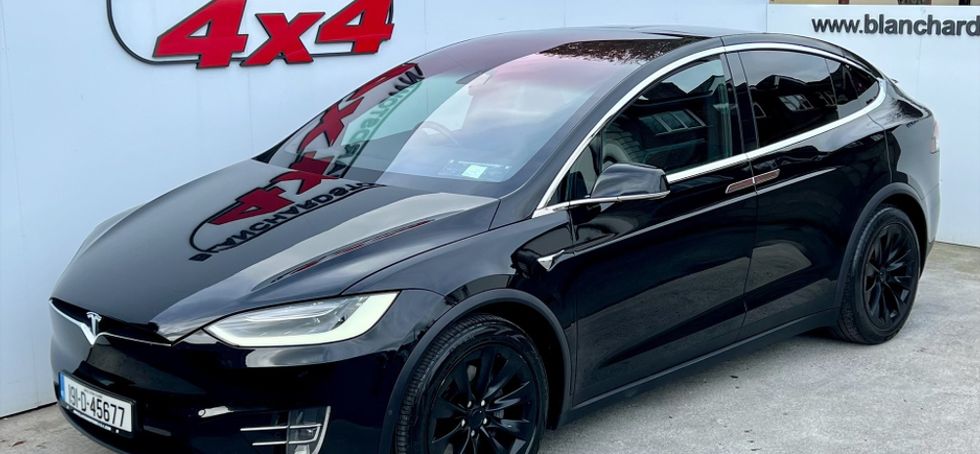 Tesla Model X 2019