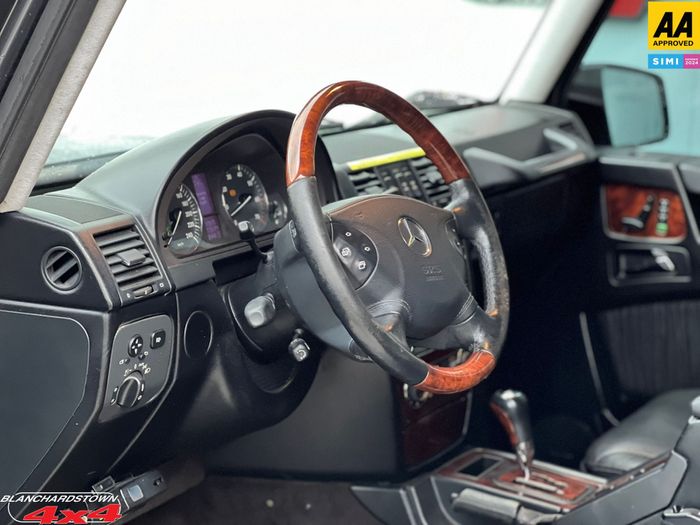 Mercedes-Benz G-Class 2009