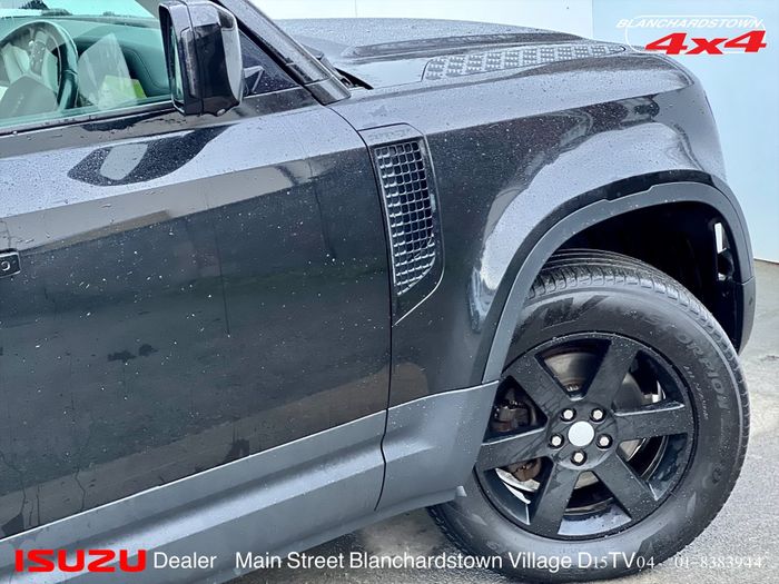 Land Rover Defender 2021