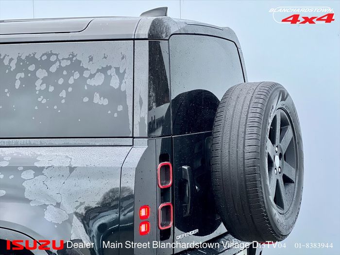 Land Rover Defender 2021