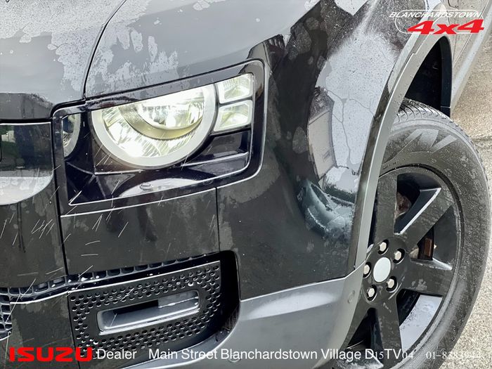Land Rover Defender 2021