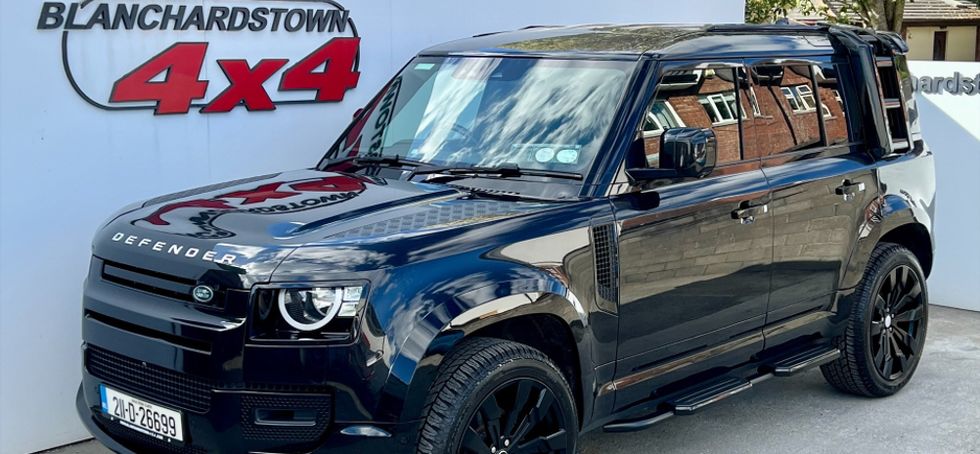 Land Rover Defender 2021
