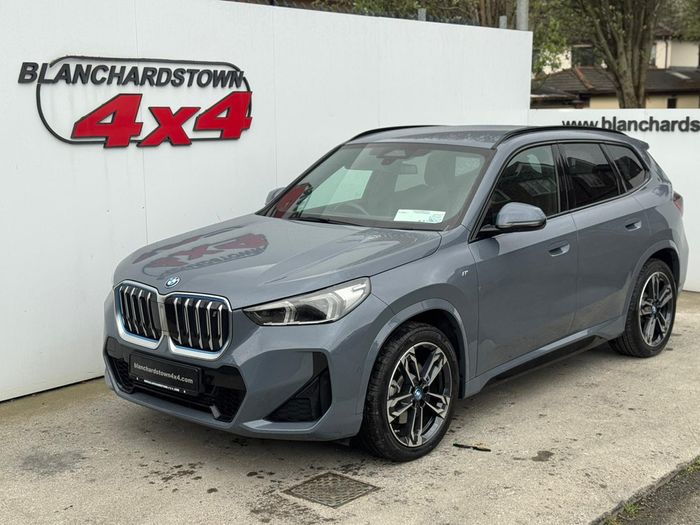 BMW iX1 2023