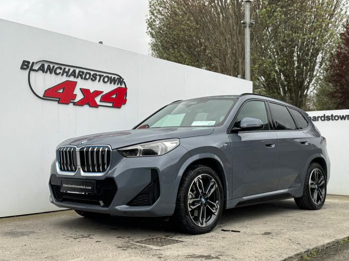 BMW iX1 2023