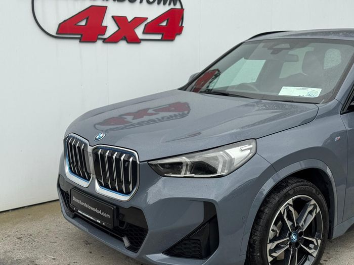 BMW iX1 2023