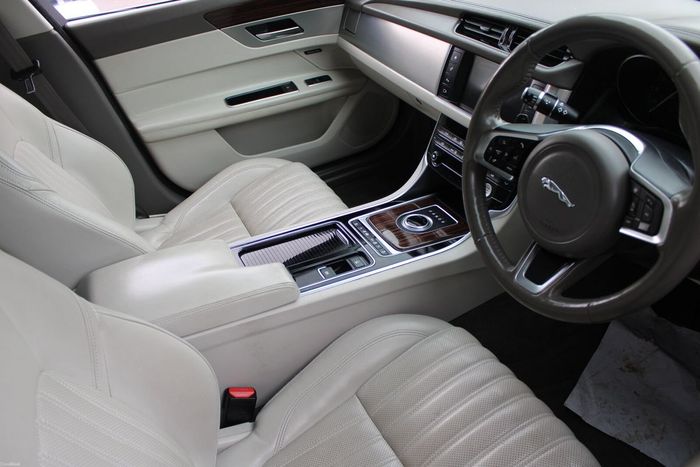 Jaguar XF 2017