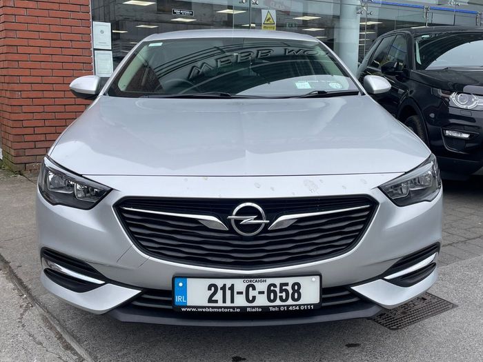 Opel Insignia 2021