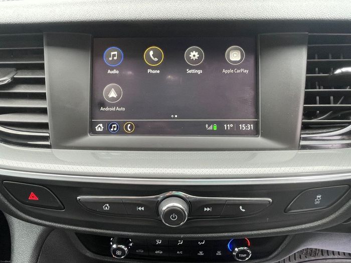 Opel Insignia 2021