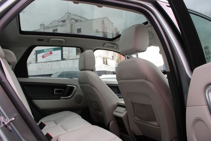 Land Rover Discovery Sport 2015
