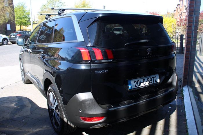 Peugeot 5008 2020