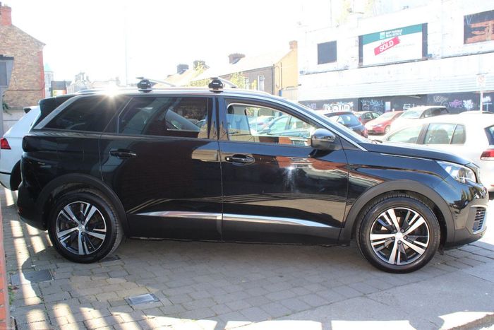 Peugeot 5008 2020