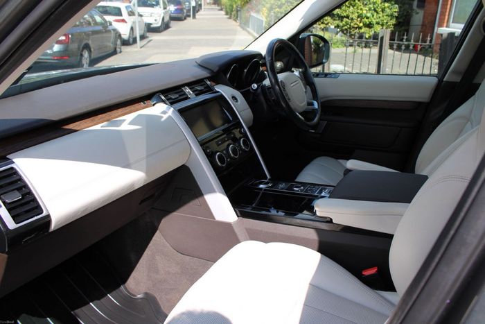 Land Rover Discovery 2017