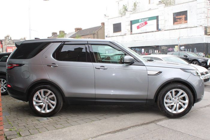 Land Rover Discovery 2020