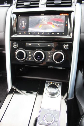 Land Rover Discovery 2020
