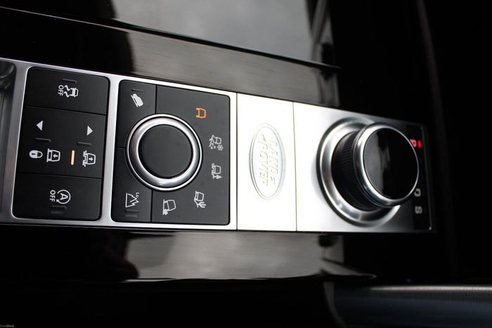 Land Rover Discovery 2020
