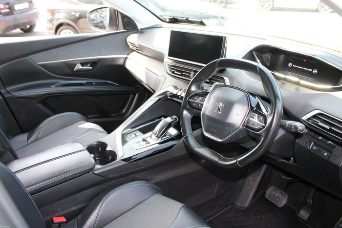Peugeot 5008 2022