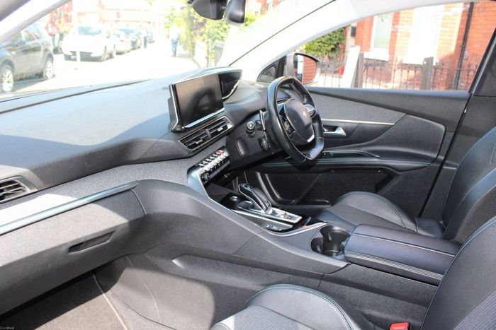 Peugeot 5008 2022