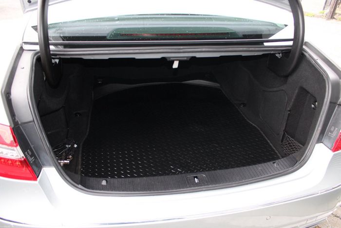 Mercedes-Benz E-Class 2012