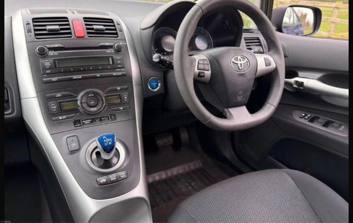 Toyota Auris 2011