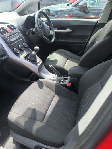 Toyota Auris 2012