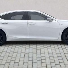 Lexus ES 2023