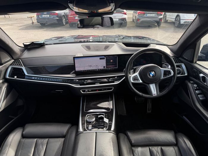 BMW X7 2024
