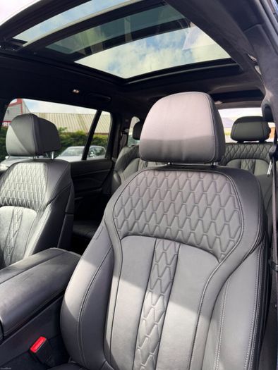 BMW X7 2024