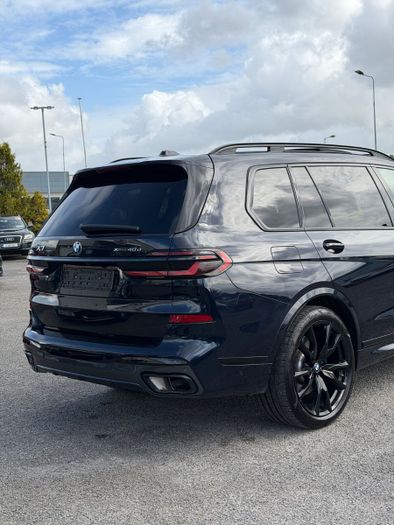 BMW X7 2024