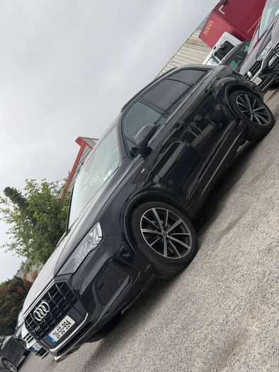 Audi Q7 2021
