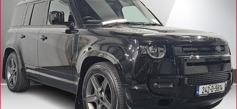 Land Rover Defender 2024