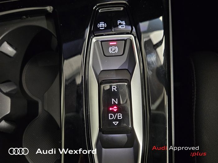 Audi Q6 e-tron 2026