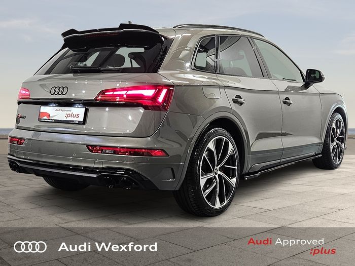 Audi SQ5 2025
