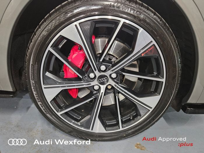 Audi SQ5 2025