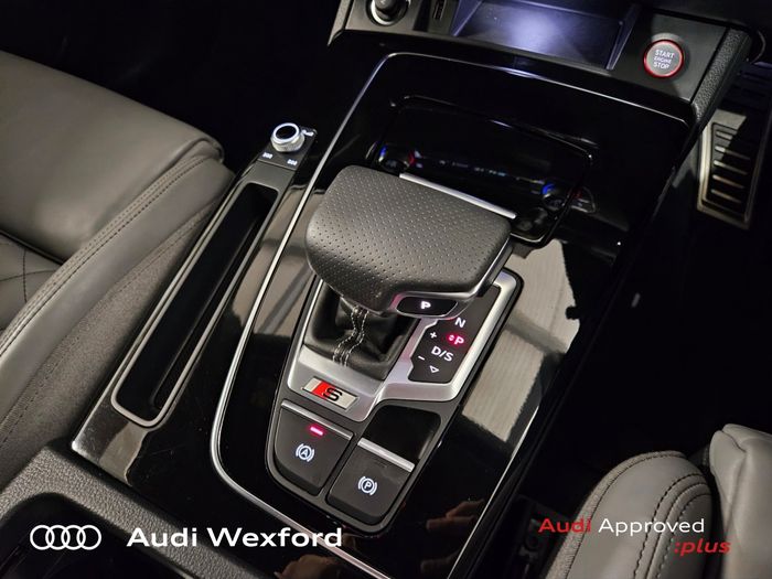 Audi SQ5 2025