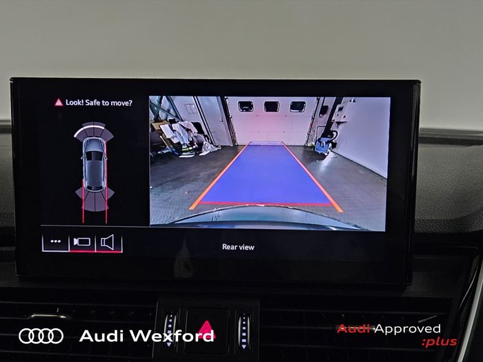 Audi SQ5 2025