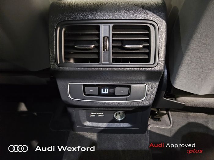 Audi SQ5 2025