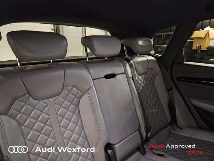 Audi SQ5 2025