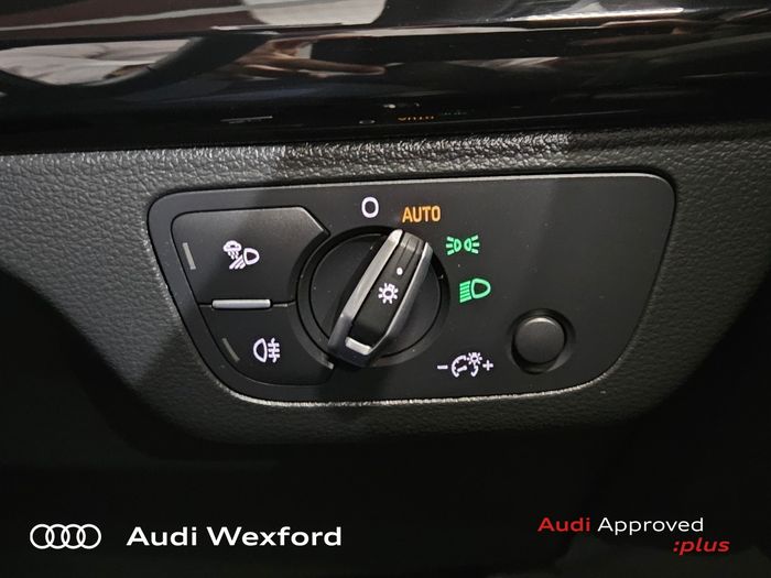 Audi SQ5 2025
