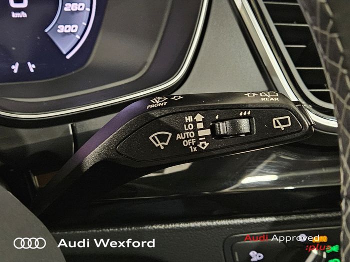 Audi SQ5 2025